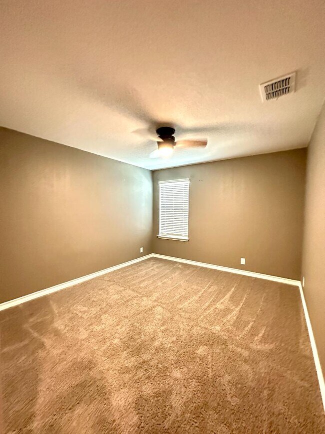 Building Photo - 14218 Minette Loop