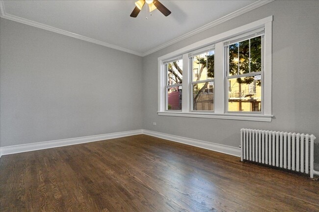 Building Photo - 901 W Altgeld St