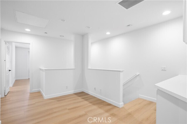Building Photo - 34 League