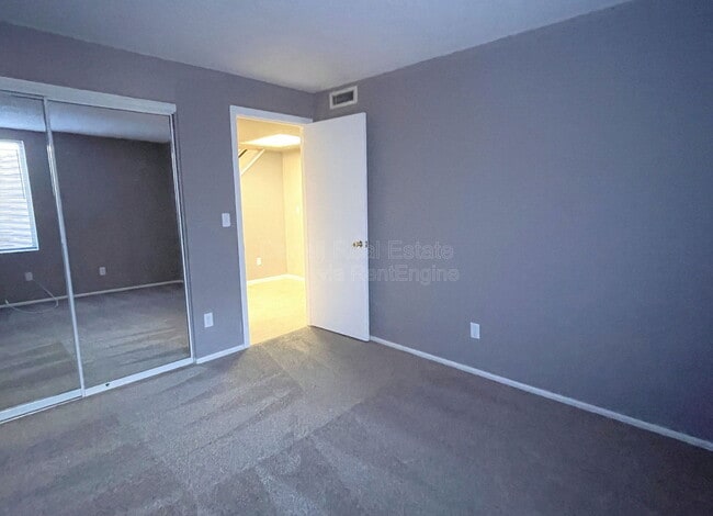 Building Photo - 2875 W Highland St