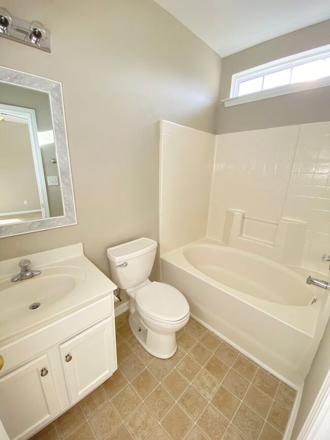 Building Photo - Three Bedroom Townhome In Caldwell Station With primary Bedroom On Main