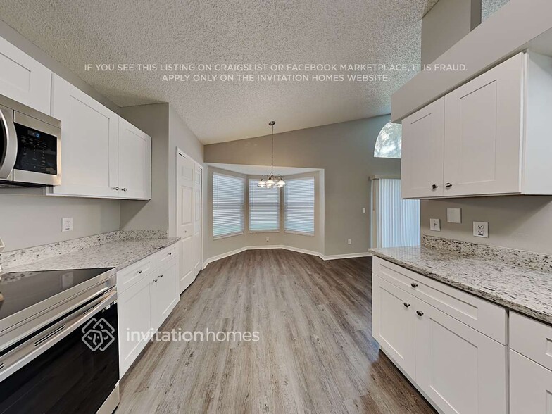 Building Photo - 4011 Fontana Pl