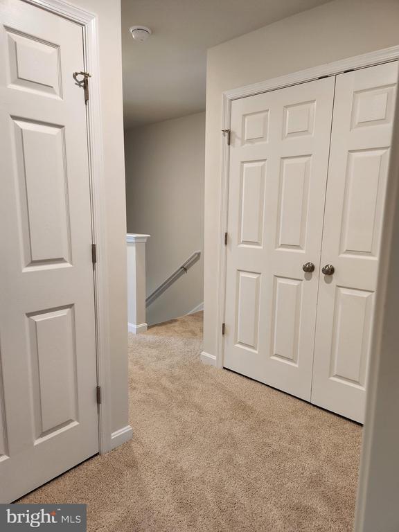 Building Photo - 115 Rae Ct