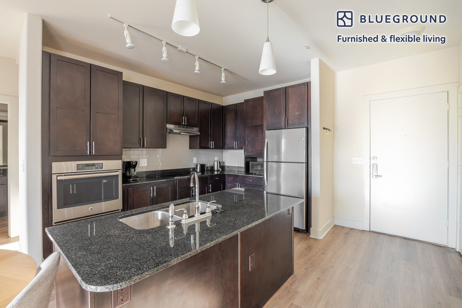 Building Photo - 3100 Esperanza Crossing