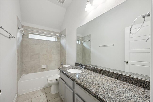 Building Photo - 16346 Hillside Garden Ln