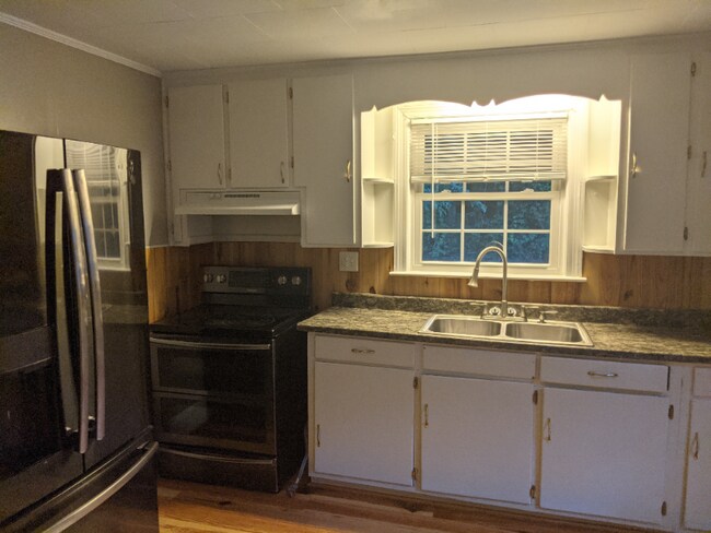 Building Photo - 864 Sprinkle St