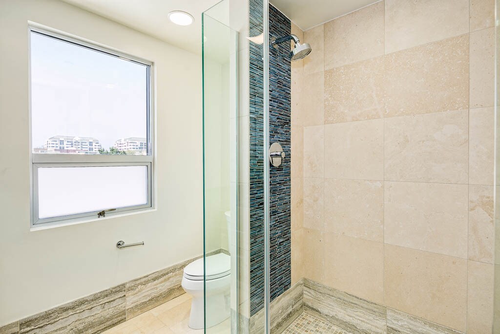 Building Photo - 257 S Hudson Ave