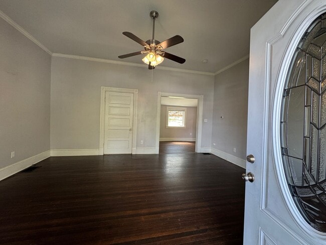 Building Photo - North AVL - Updated Spacious 2/2 Home