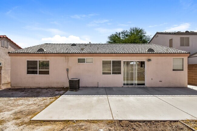 Building Photo - 3830 Canary Creek Ave