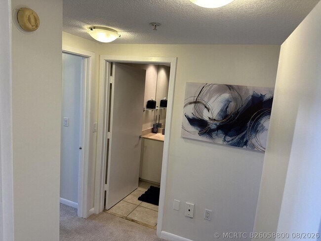 Building Photo - 1551 N Flagler Dr