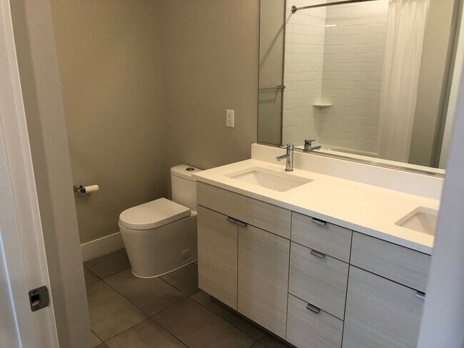 Building Photo - When Style and Location Matter!