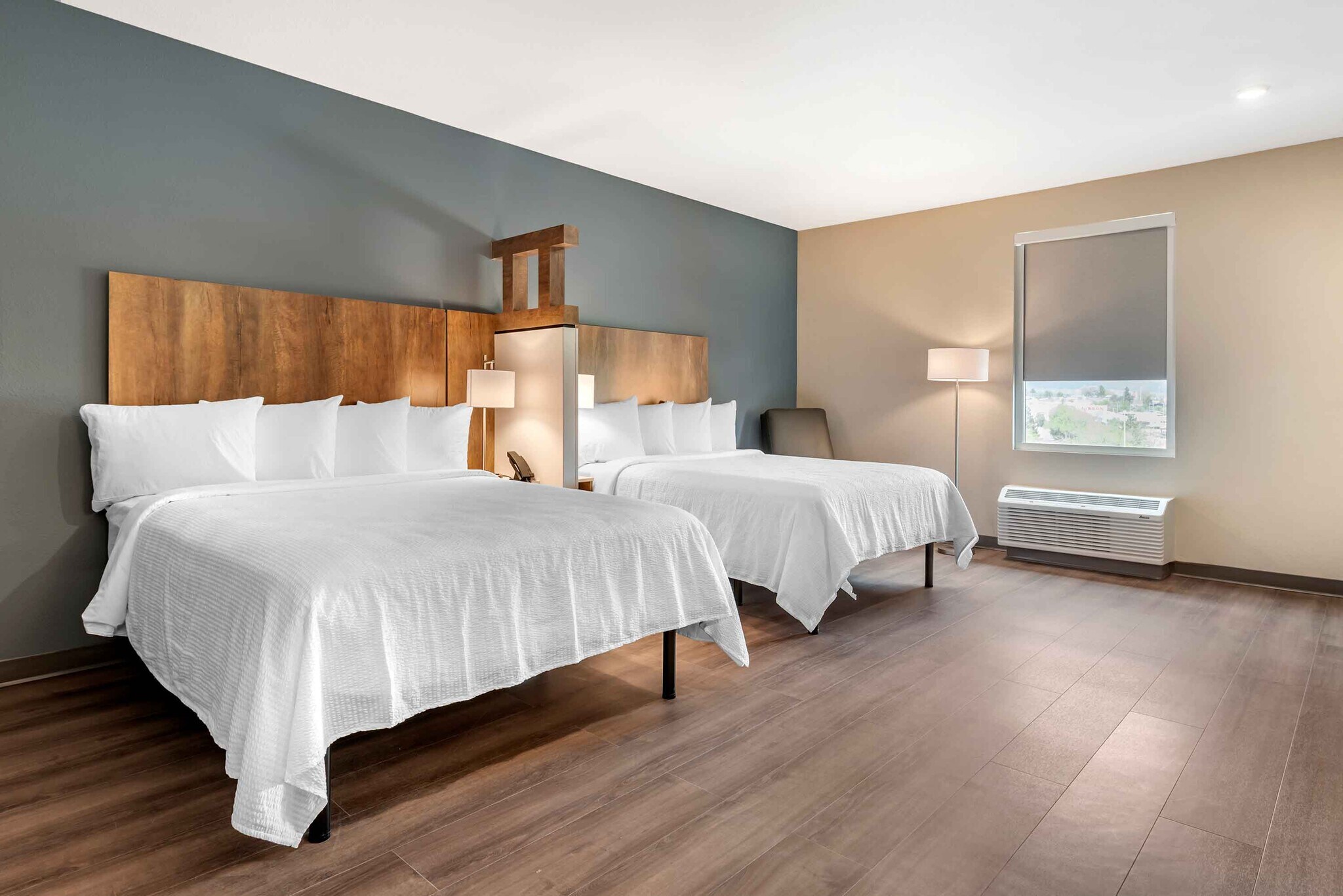 Building Photo - Furnished Studio-Colorado Springs - Center Park