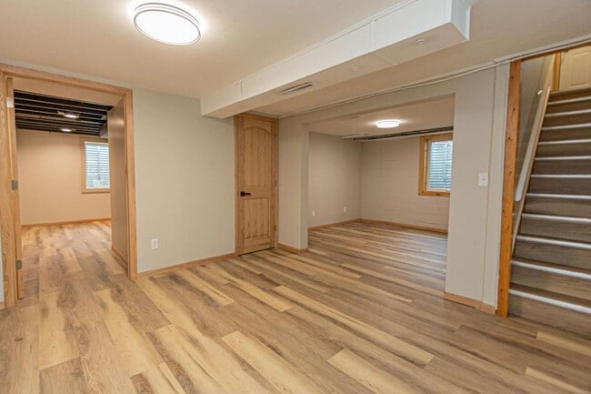 Building Photo - 1201 Lark St