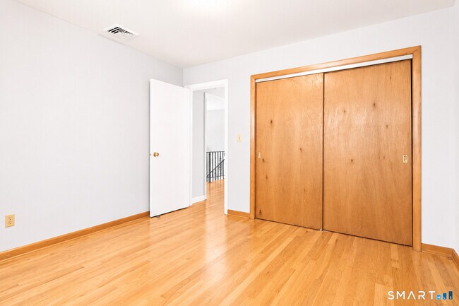 Building Photo - 677 Woodtick Rd