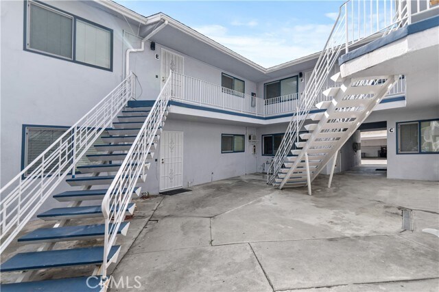 Building Photo - 117 S Ivy Ave