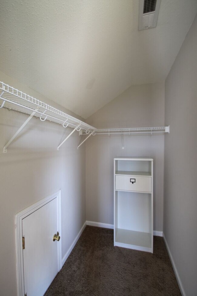Building Photo - 1439 Jasper Ridge Dr