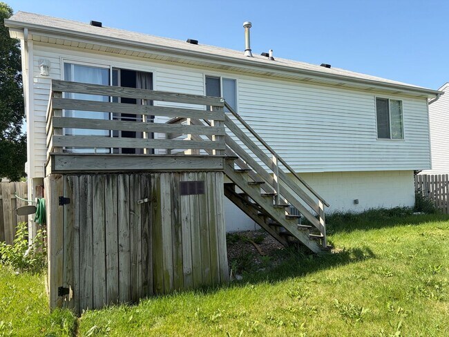 Building Photo - 17516 Gertrude Cir
