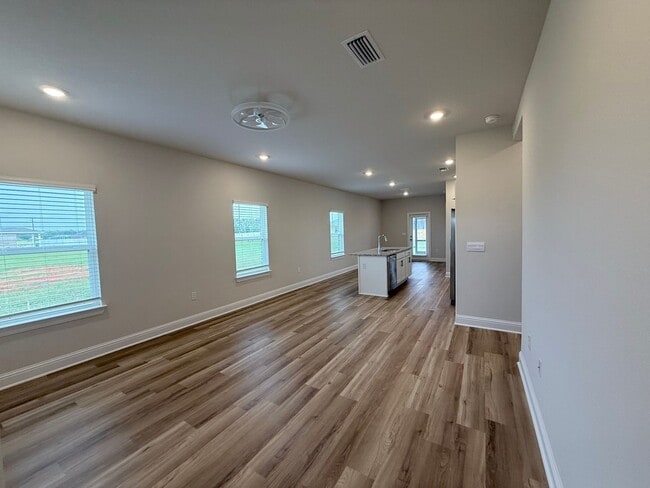 Building Photo - 28073 Hallow Trl