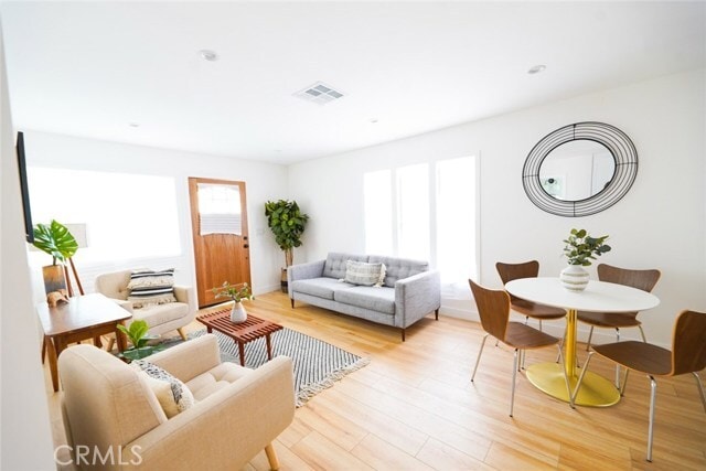 Building Photo - 3642 6th Ave