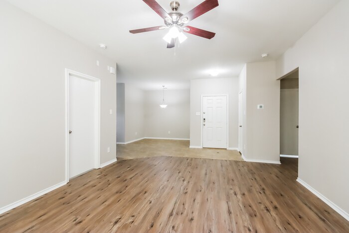 Building Photo - 805 Belvedere Dr