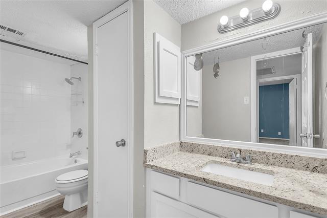 Building Photo - 8109 Skillman St