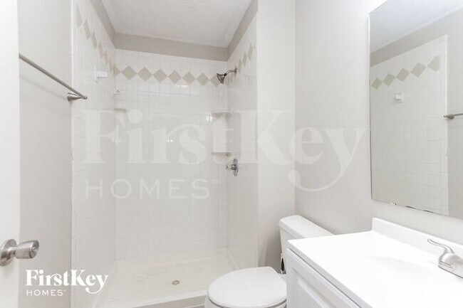 Building Photo - 5610 Simmul Ln