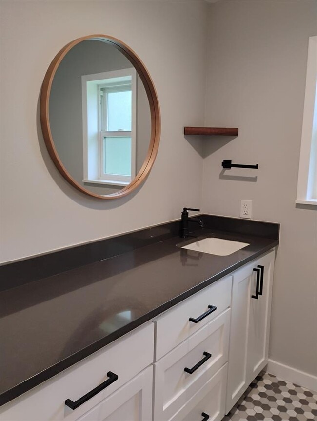 Building Photo - 103 Laurel Ridge