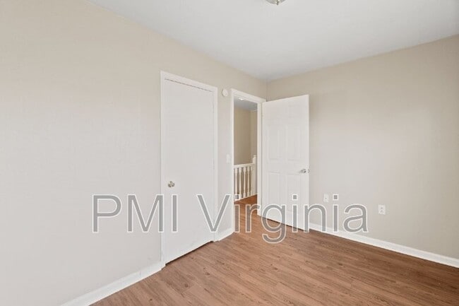 Building Photo - 909 E Liberty St