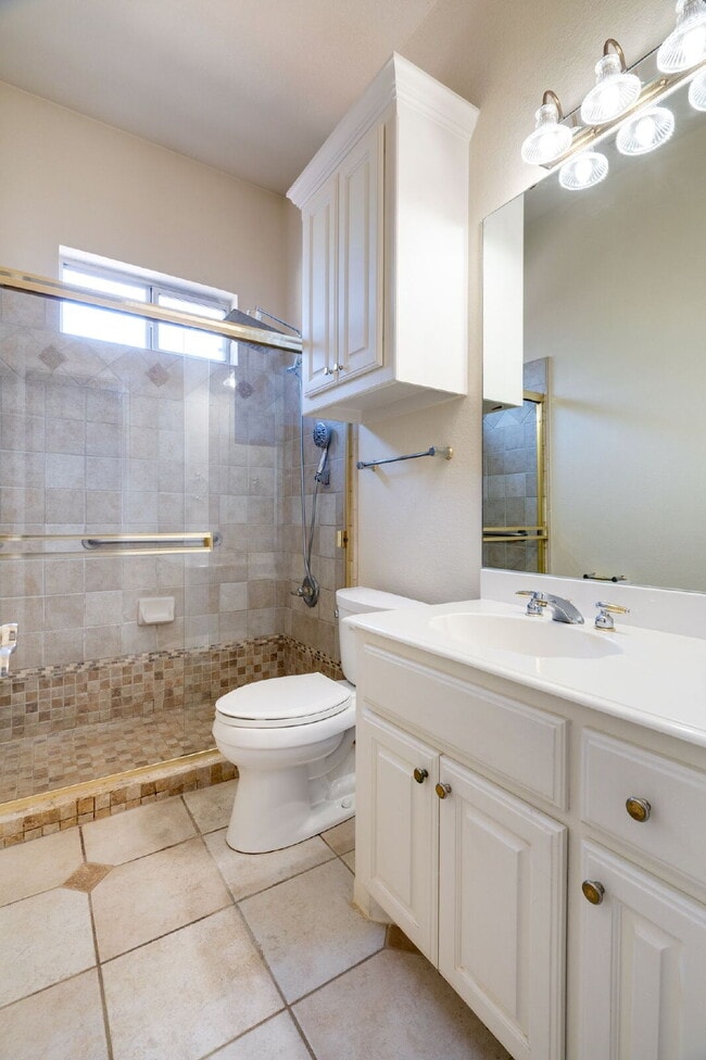 Building Photo - "Stately Gated 5-Bedroom Estate With Pool, Custom Details & Abundant Living Space!"