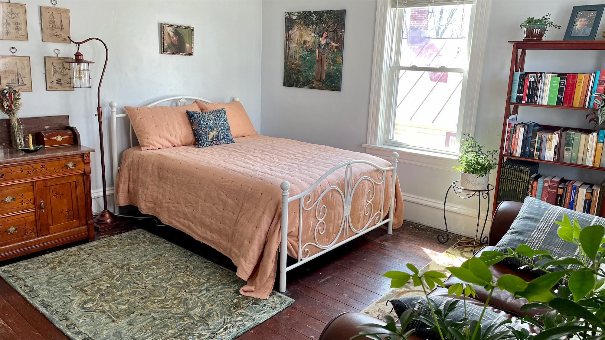 Bedroom 1 - 401 Laurel St W