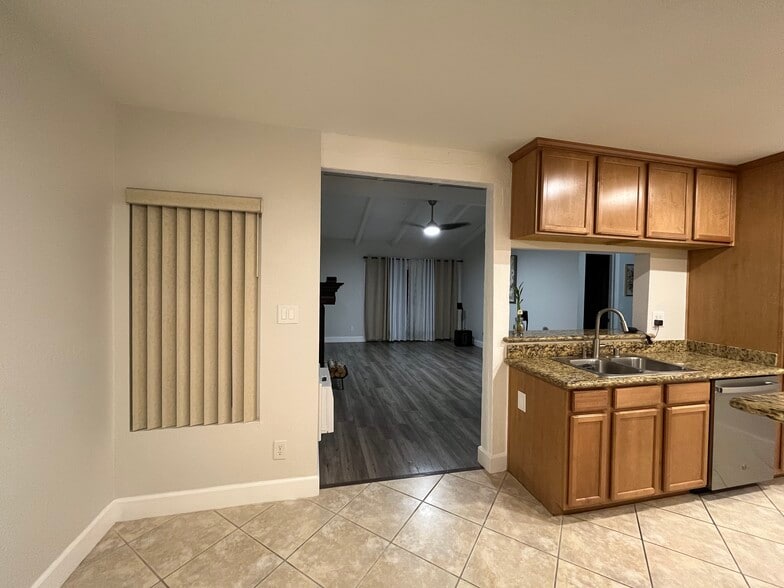 Building Photo - 1345 Cabrillo Park Dr