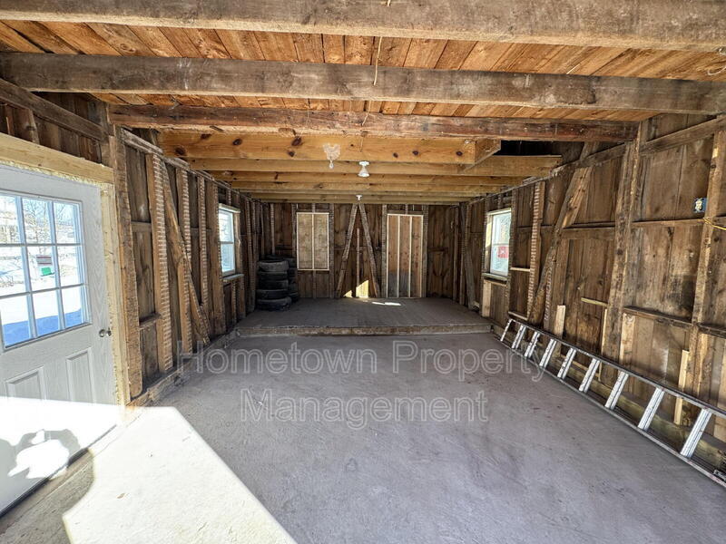 Building Photo - 8858 PA-25