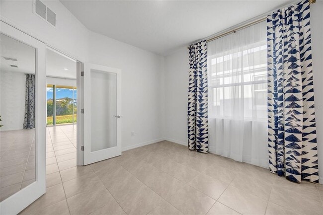 Building Photo - 2555 Bending Bonsai Dr