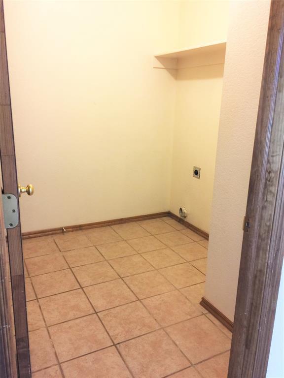 Building Photo - 120 Lochwood Dr