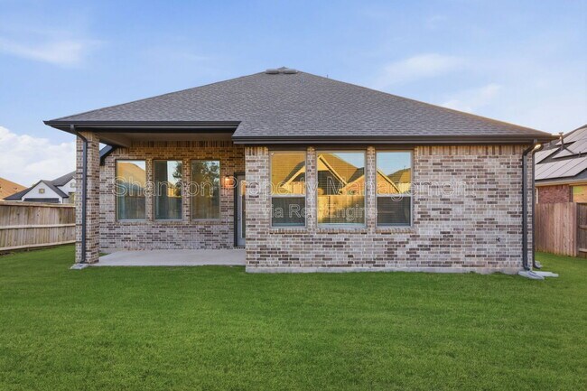 Building Photo - 9515 Willard Dr