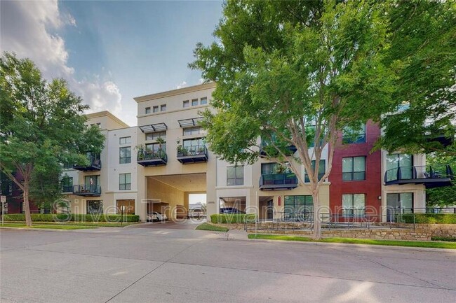 Building Photo - 4605 Cedar Springs Rd