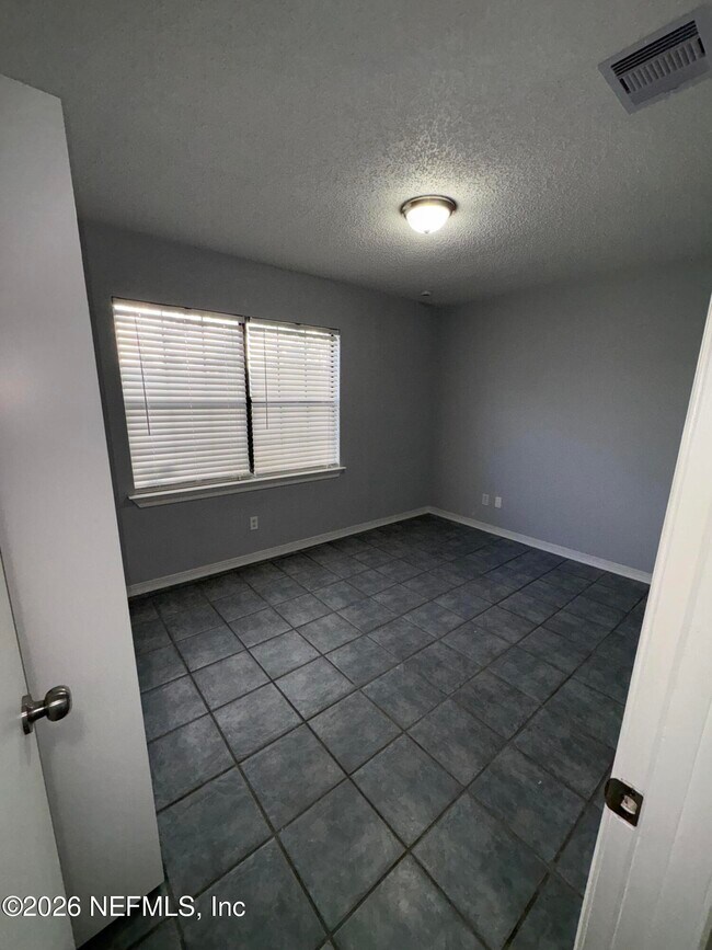 Building Photo - 12948 Gillespie Ave