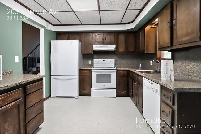 Building Photo - 203 Sumner Ave
