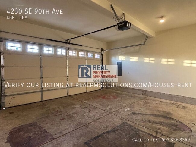 Building Photo - 4230 SE 90th Ave