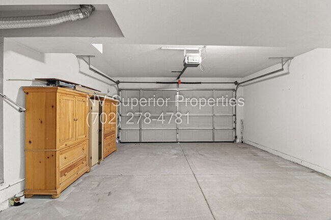 Building Photo - 2900 Soda Creek Ln