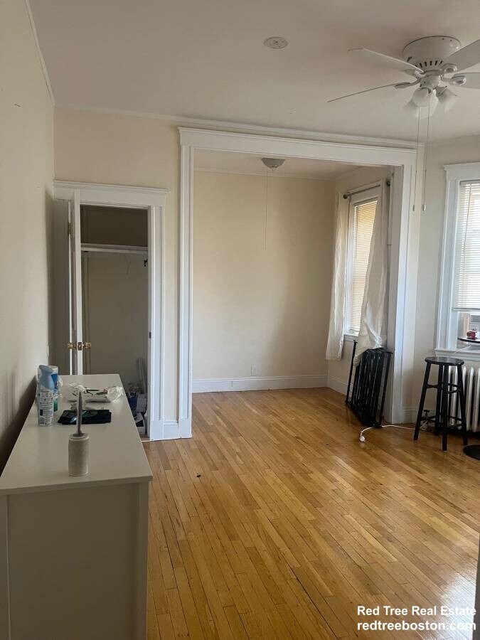 Building Photo - 319 Allston St