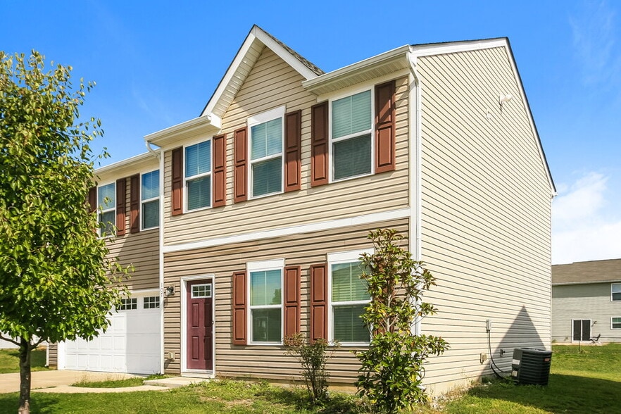 Building Photo - 107 Campus Ln