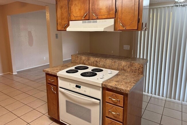 Building Photo - 1901 Wenonah Ave