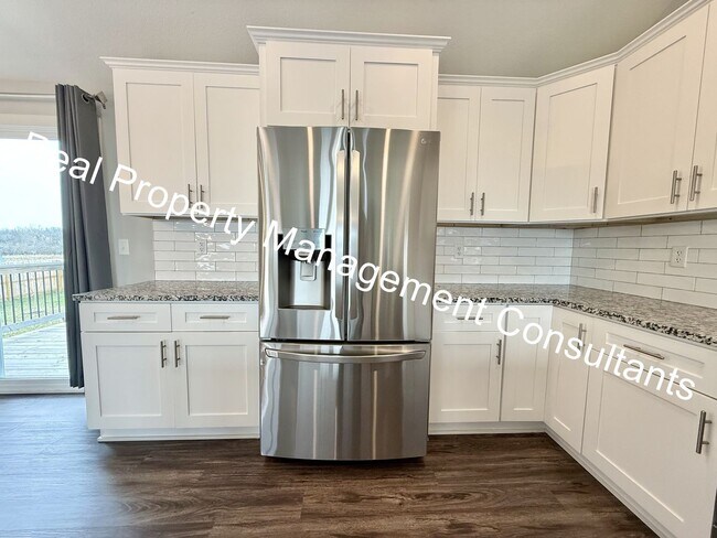 Building Photo - $500 off Move In Special on 4-bedroom, 3-b...