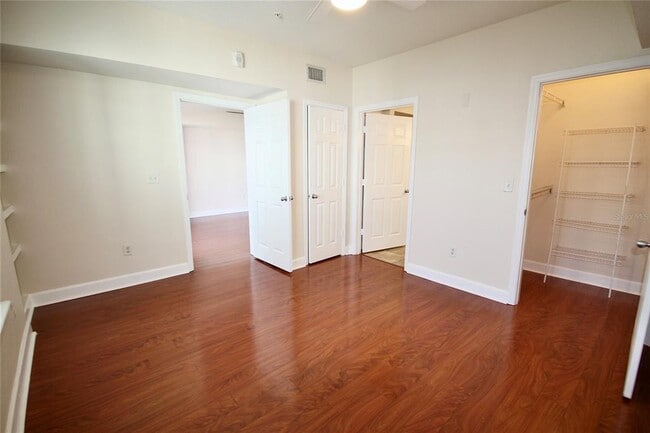 Building Photo - 204 E South St