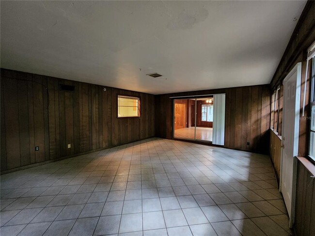 Building Photo - 4421 Newberry Rd
