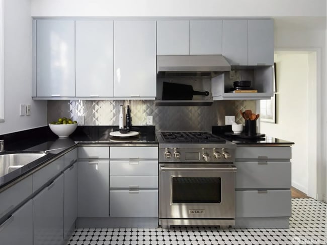 Building Photo - 2211 Leavenworth St