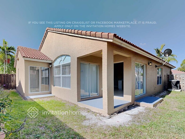 Building Photo - 8103 SW 157th Pl