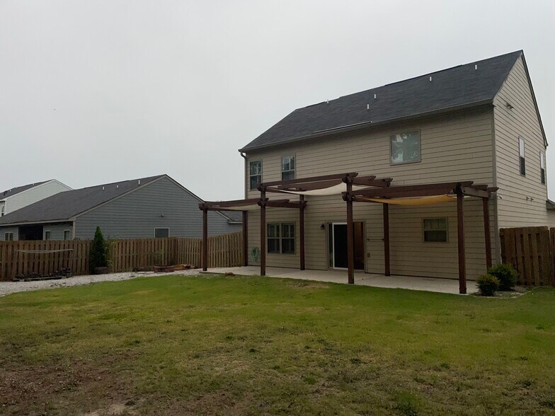 Building Photo - 149 Beallwood Dr