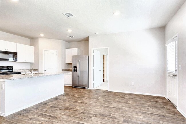 Building Photo - 5901 Xene Dr